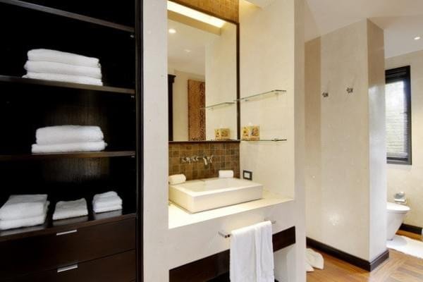 Property image - full photo 13