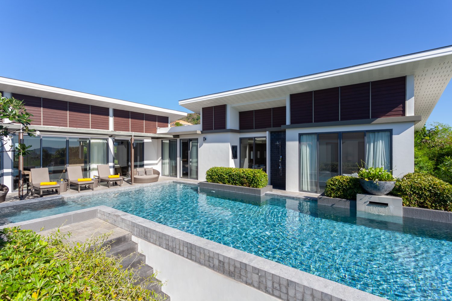 Property image - full photo 8
