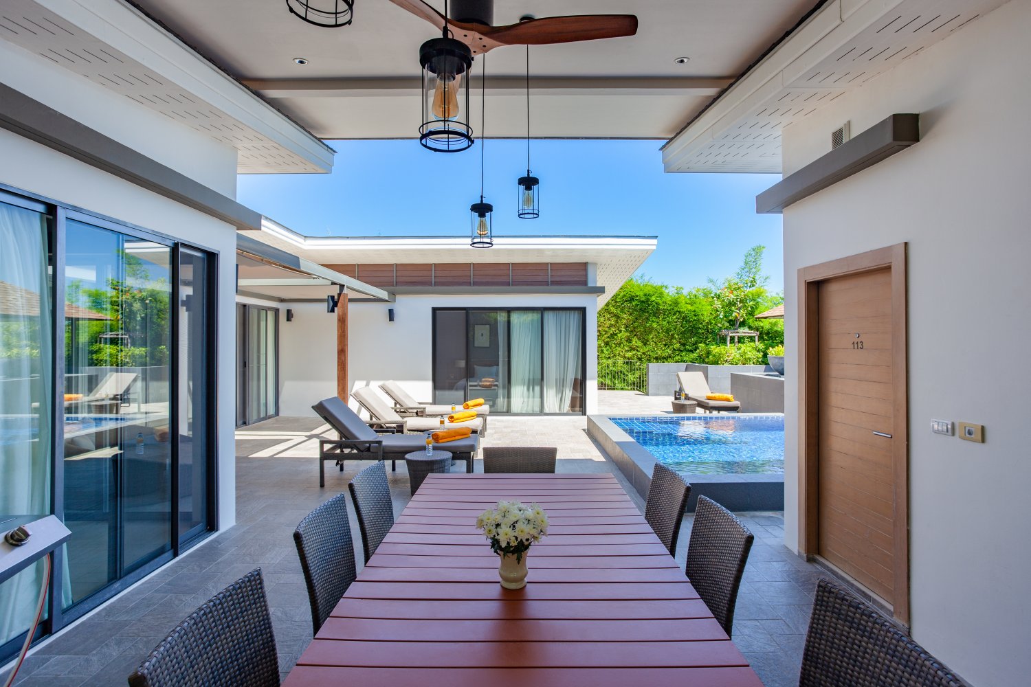 Property image - full photo 4