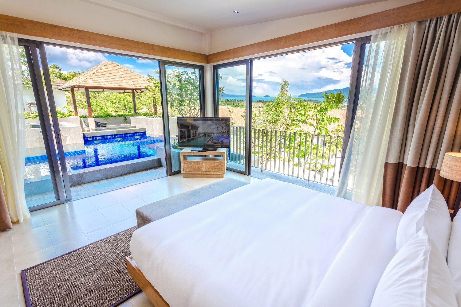 Property image - full photo 6