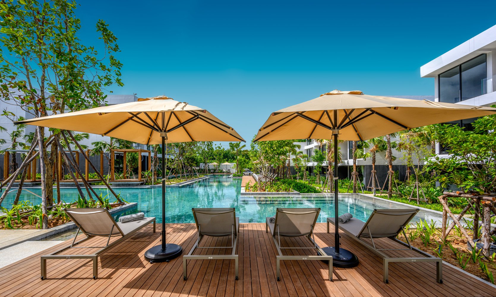 Property image - full photo 3