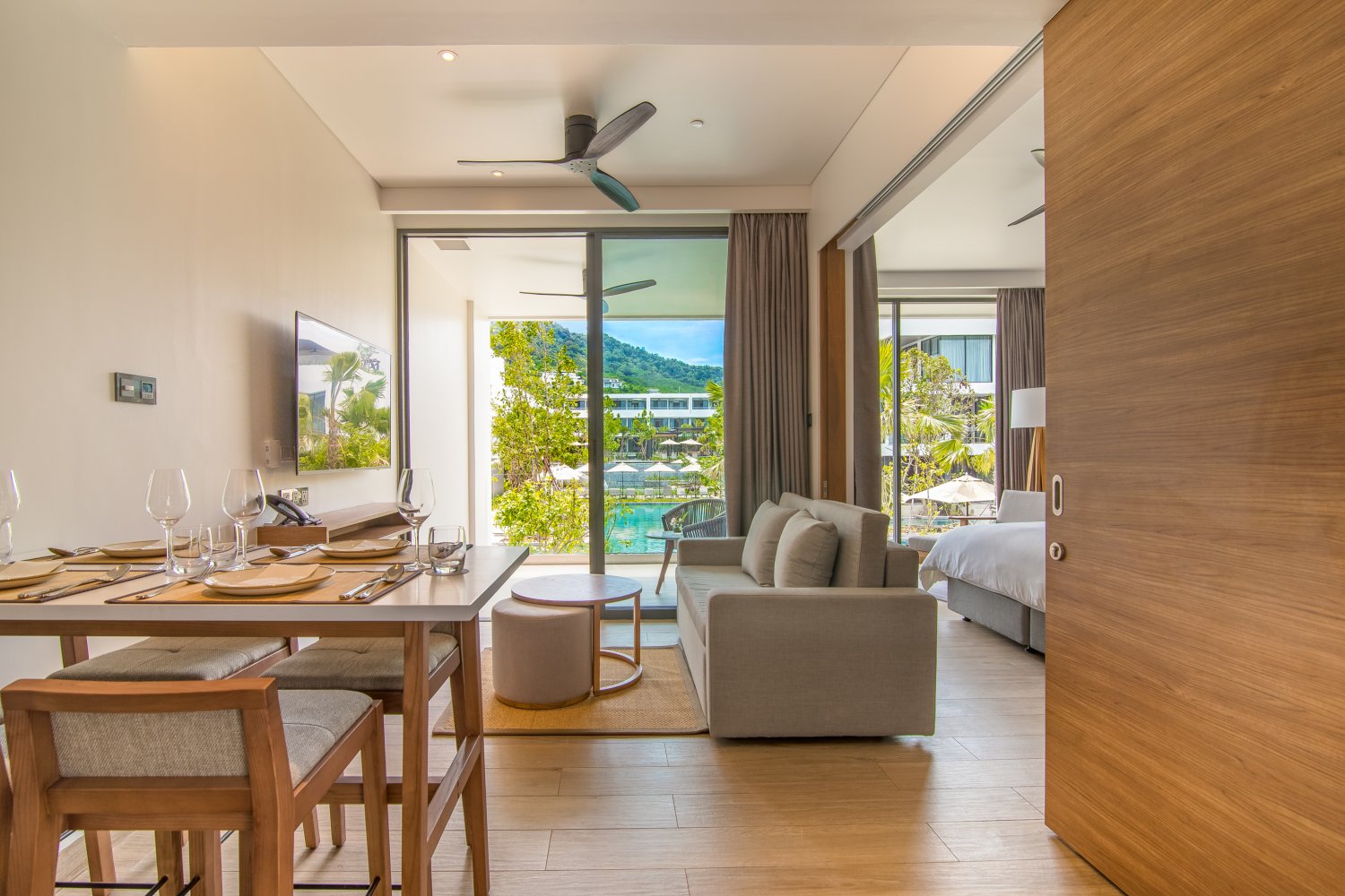 Property image - full photo 3
