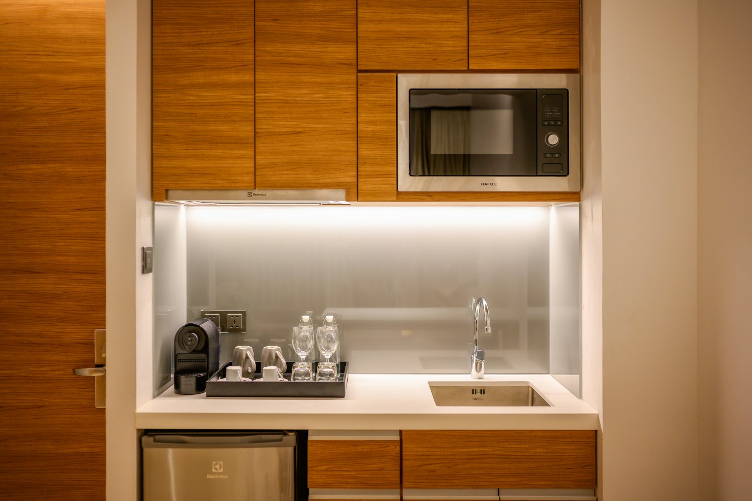 Property image - full photo 4