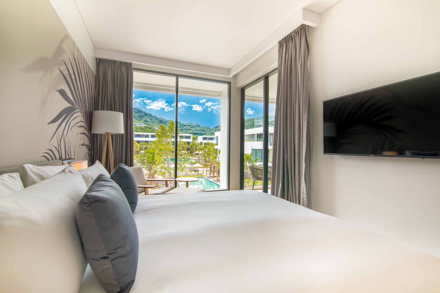Property image - full photo 4