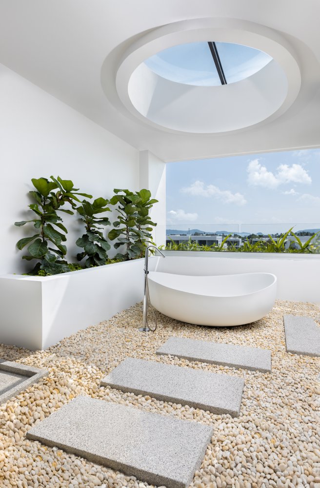 Property image - full photo 3
