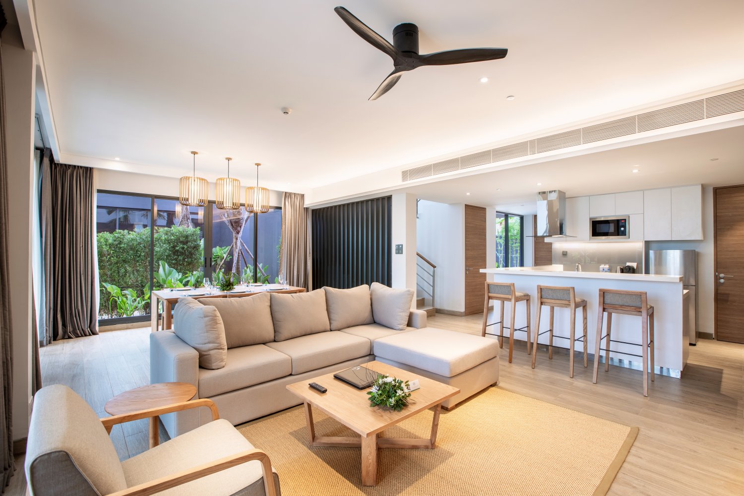 Property image - full photo 10
