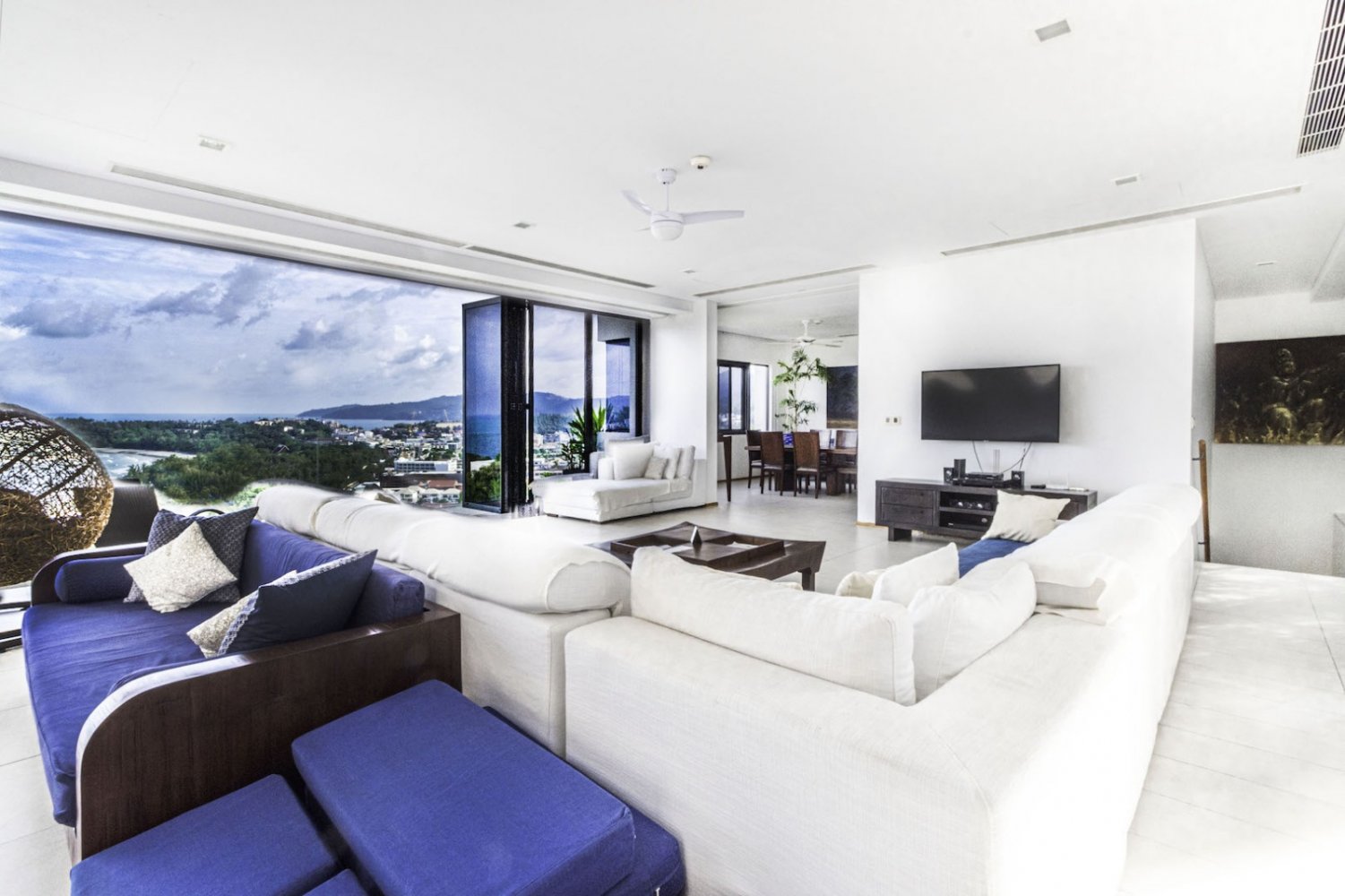 Property image - full photo 3