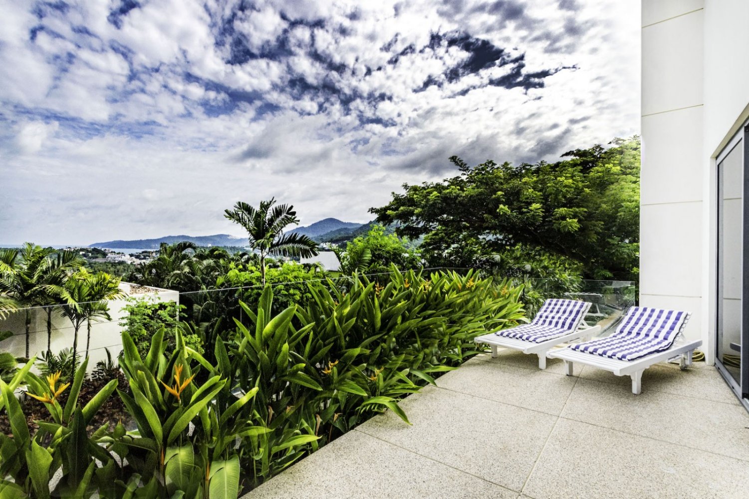 Property image - full photo 17