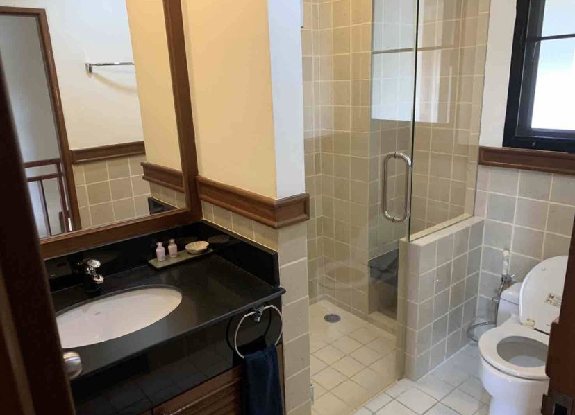 Property image - full photo 13