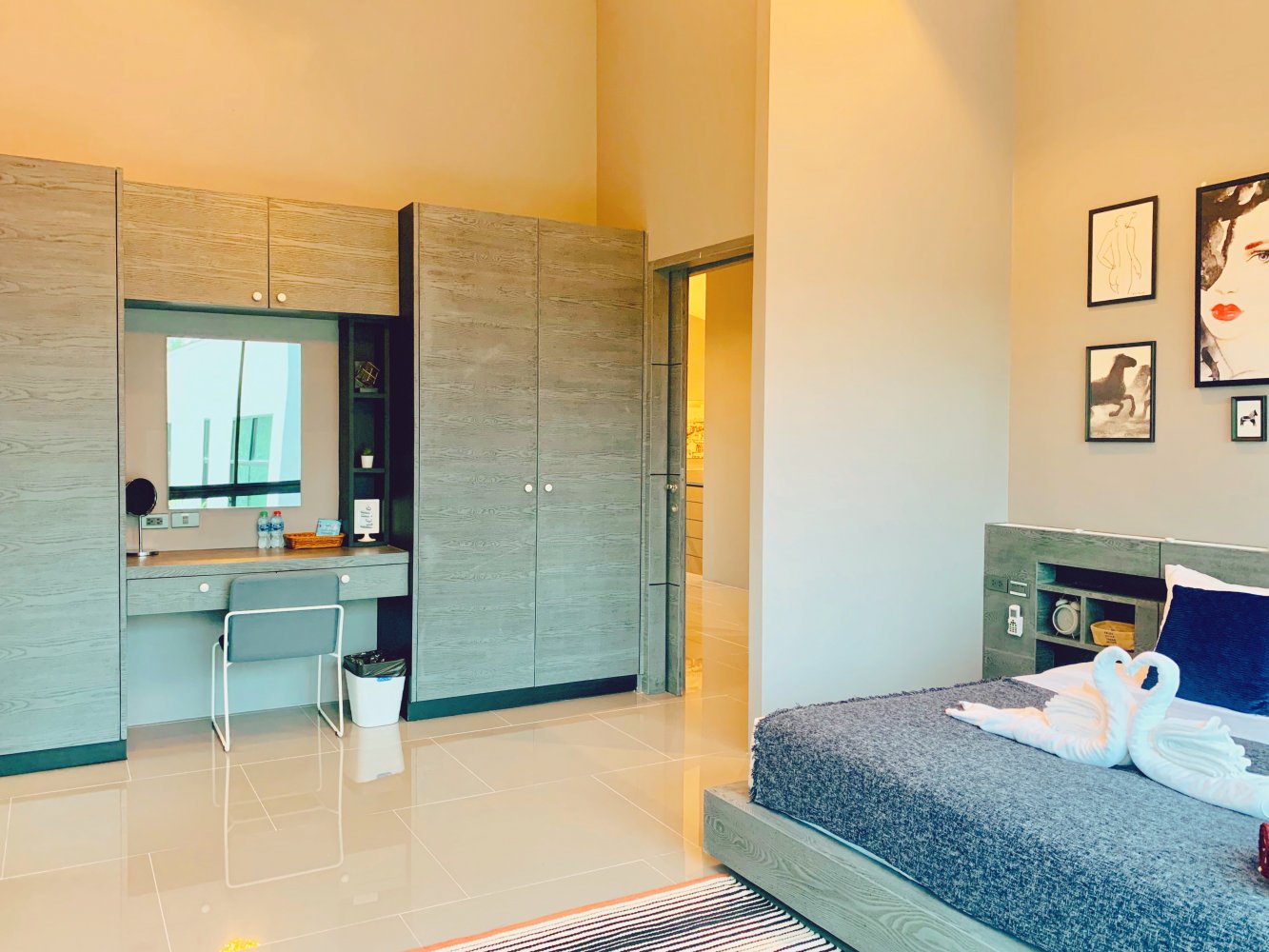 Property image - full photo 16