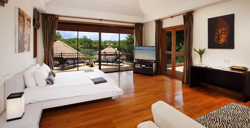 Property image - full photo 7