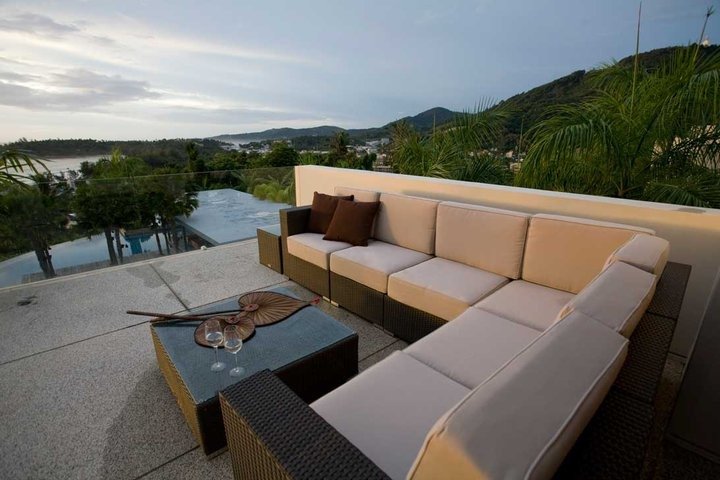 Property image - full photo 3