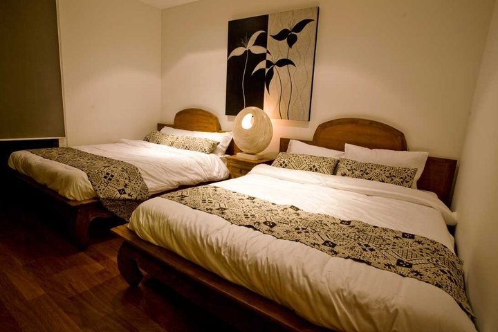 Property image - full photo 11