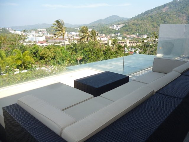 Property image - full photo 4
