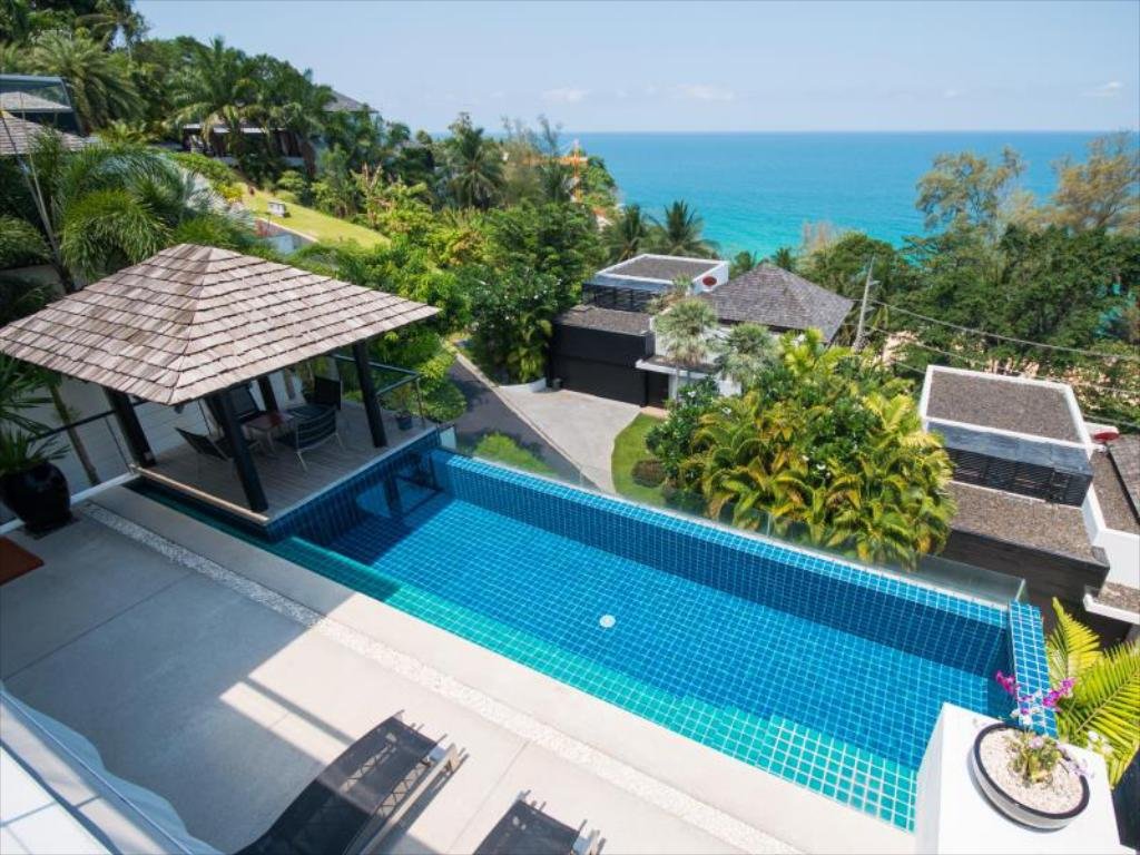 Property image - full photo 3
