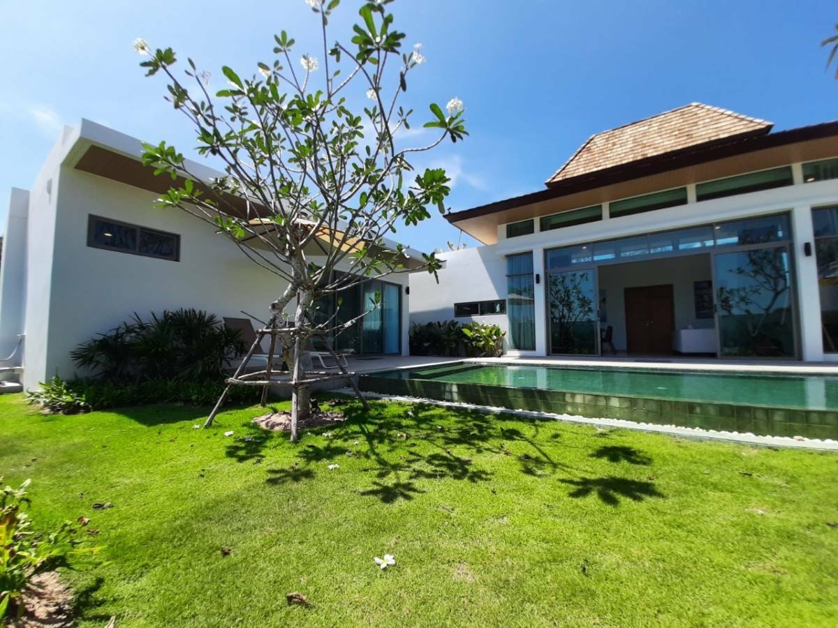 Property image - full photo 2