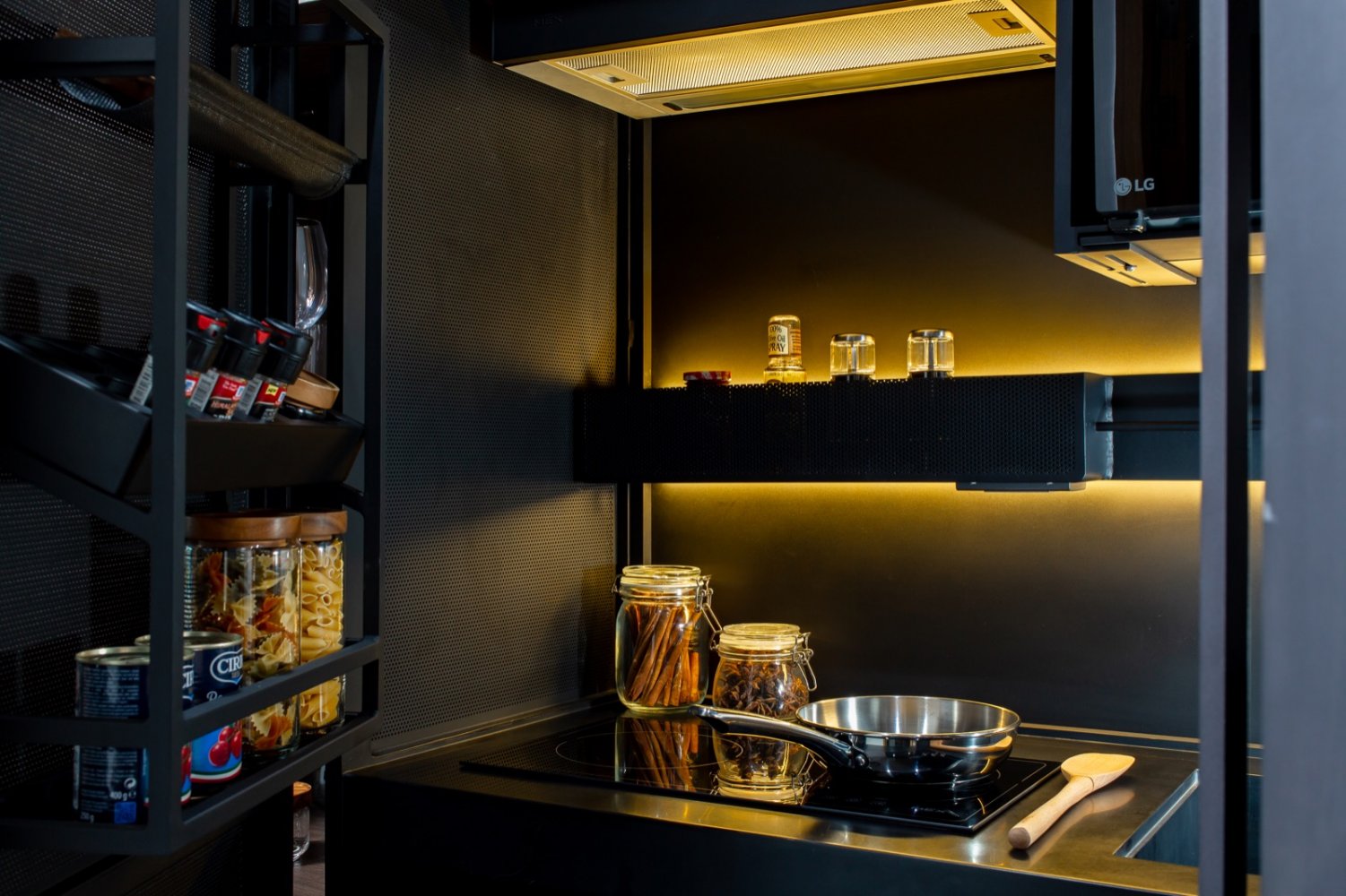 Property image - full photo 12