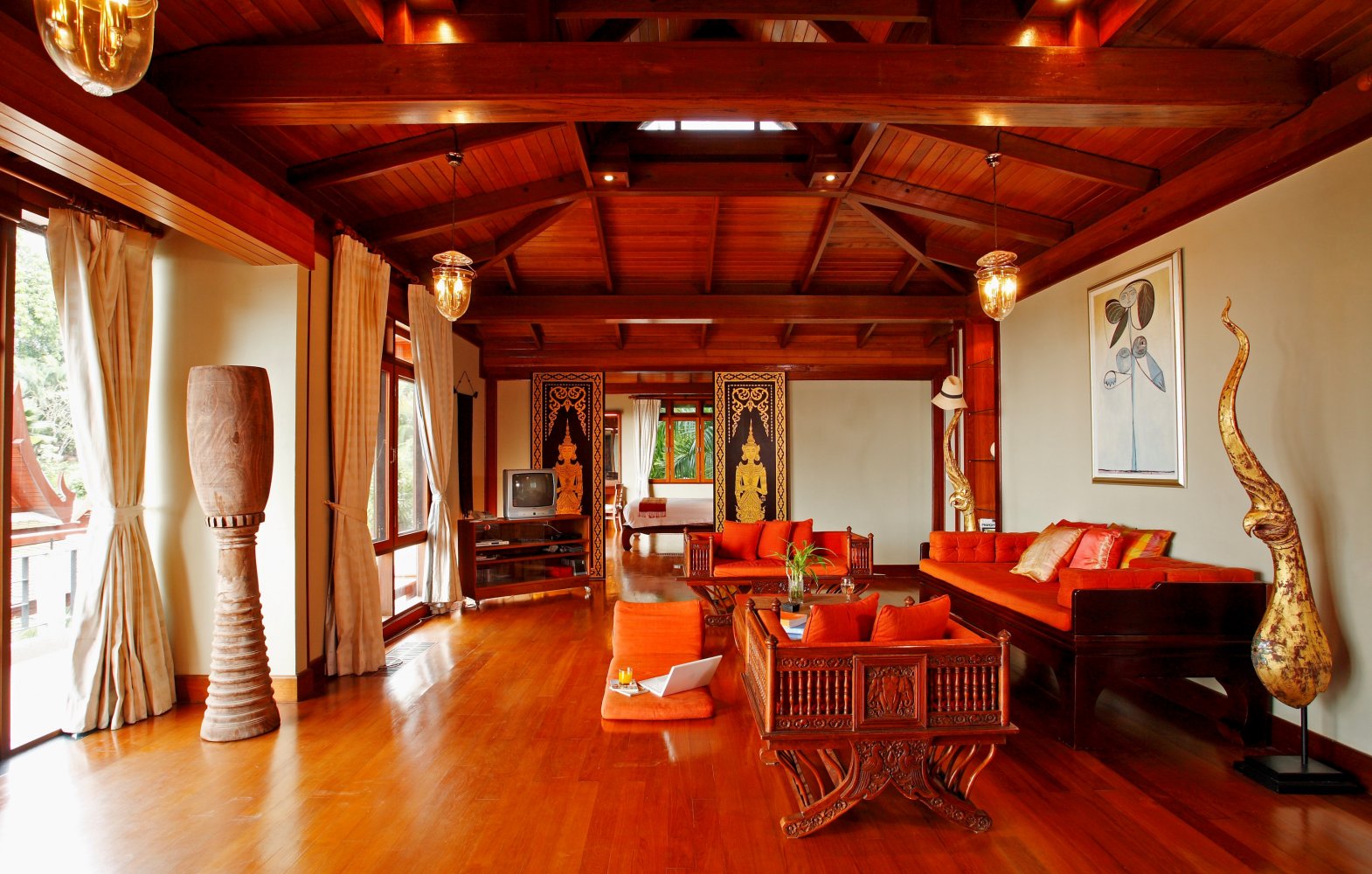 Property image - full photo 11