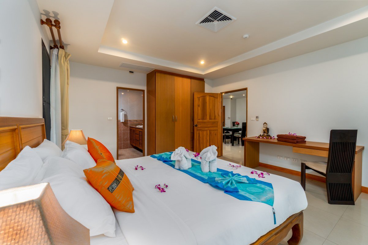 Property image - full photo 3