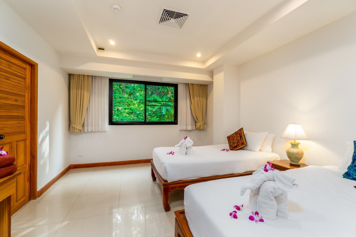 Property image - full photo 7