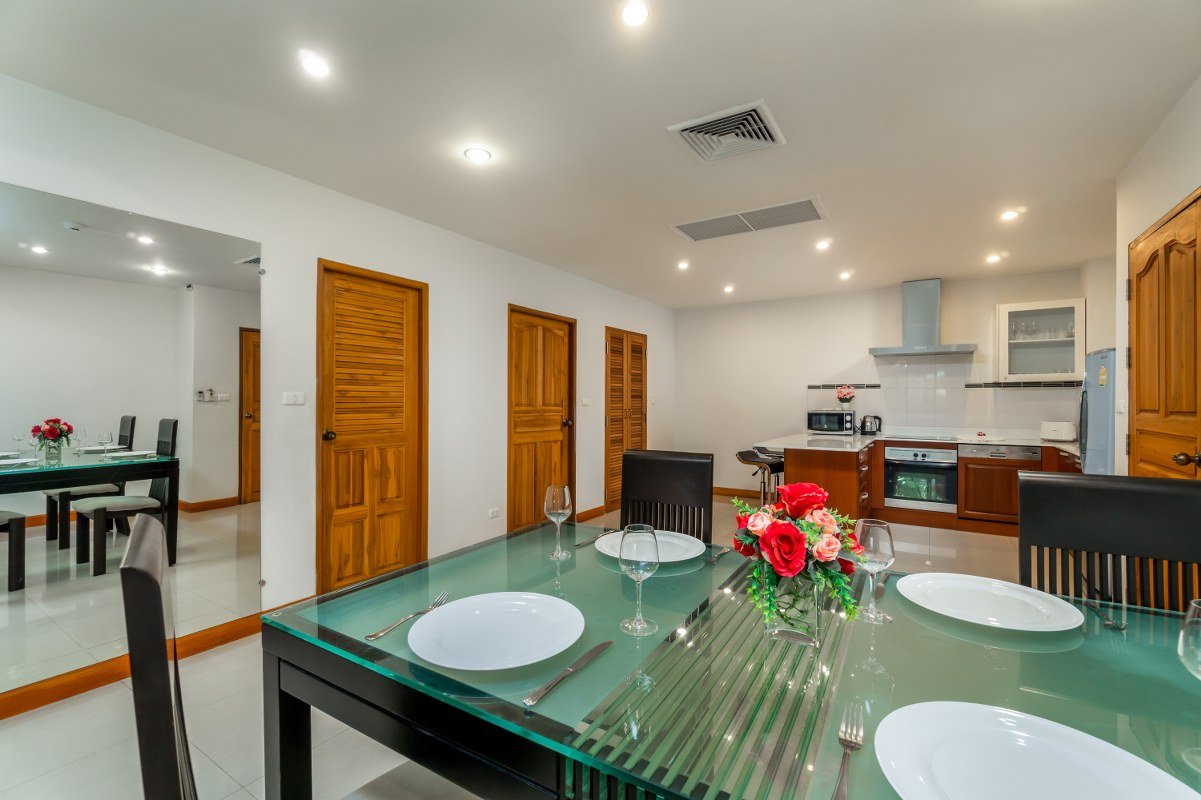 Property image - full photo 8