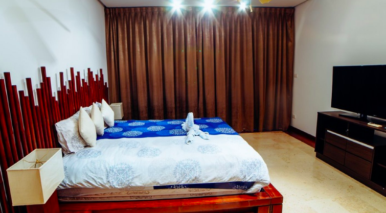 Property image - full photo 9