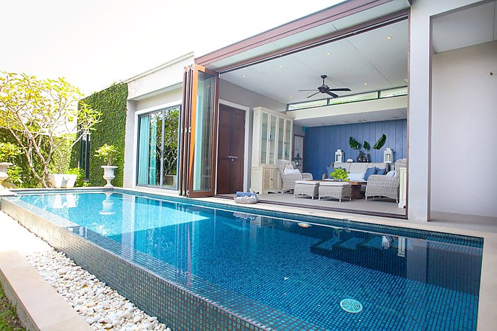 Property image - full photo 2