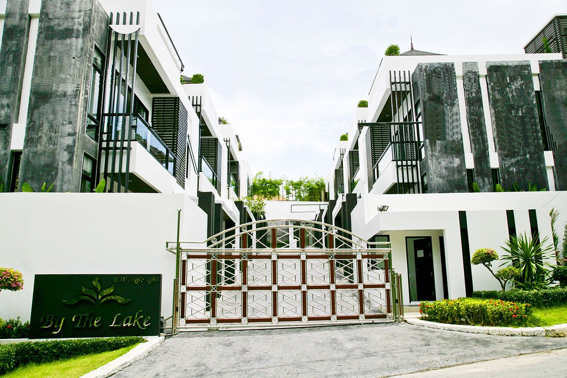 Property image - full photo 3