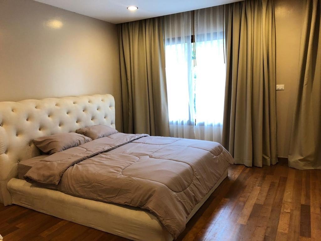 Property image - full photo 14