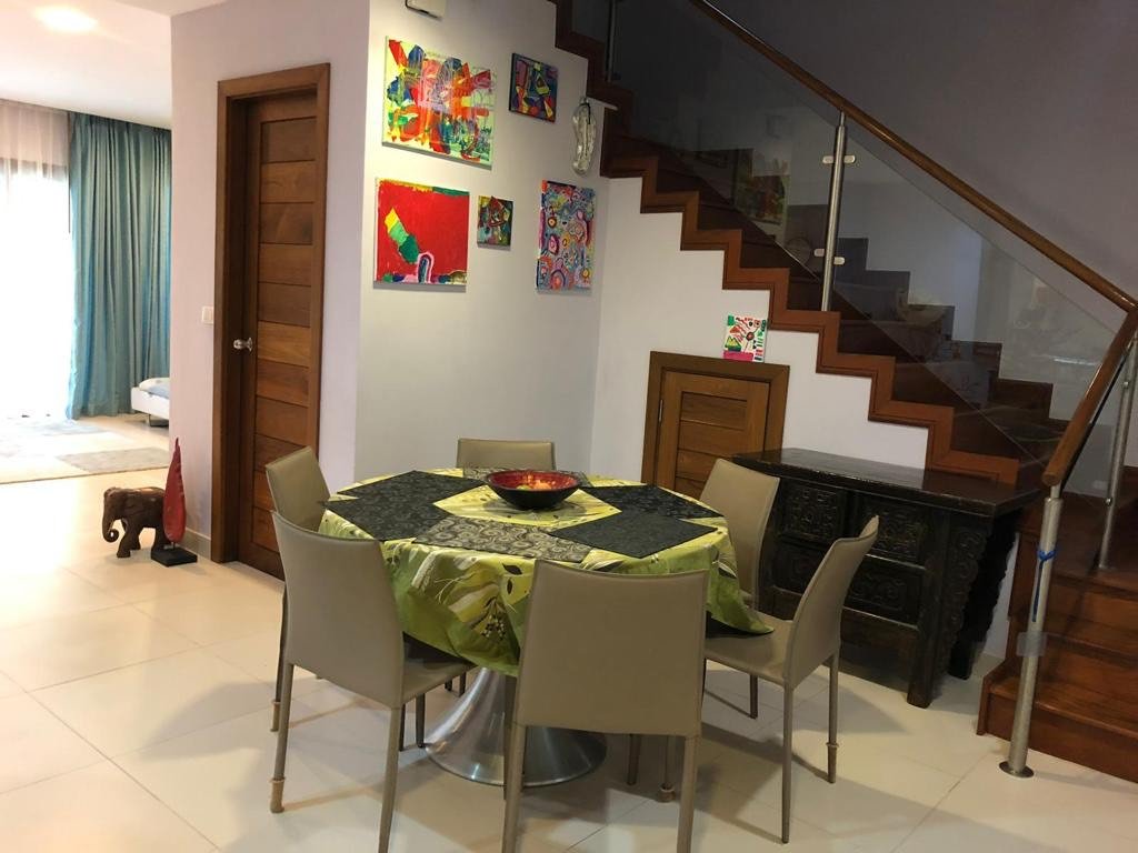 Property image - full photo 6