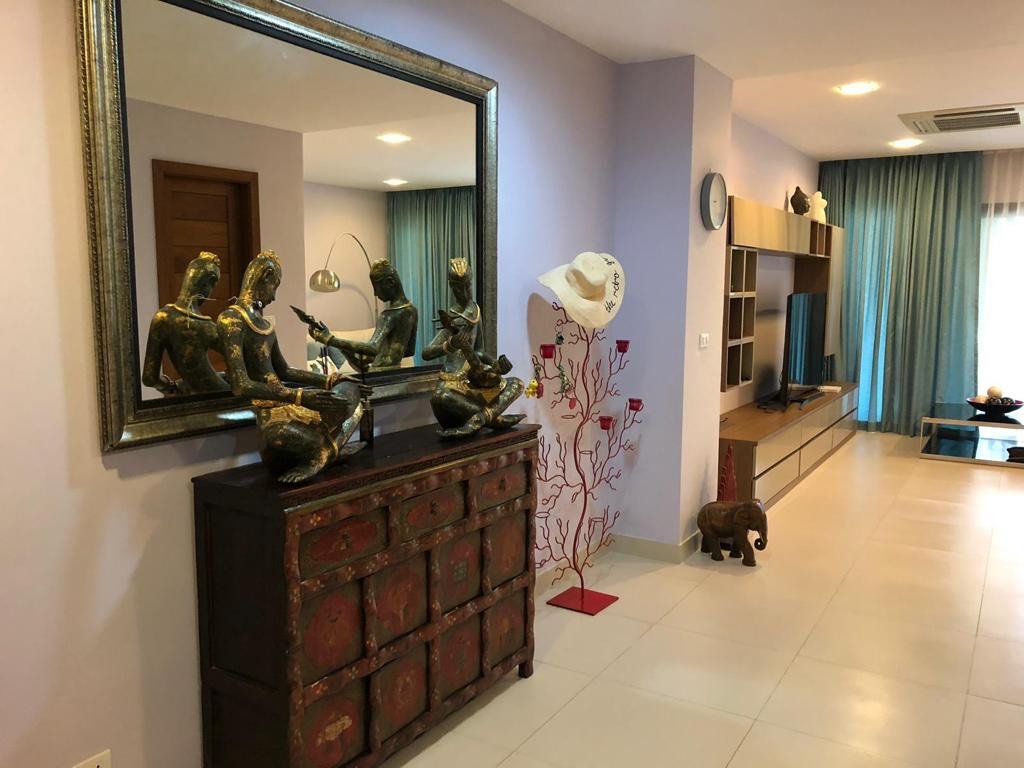 Property image - full photo 8