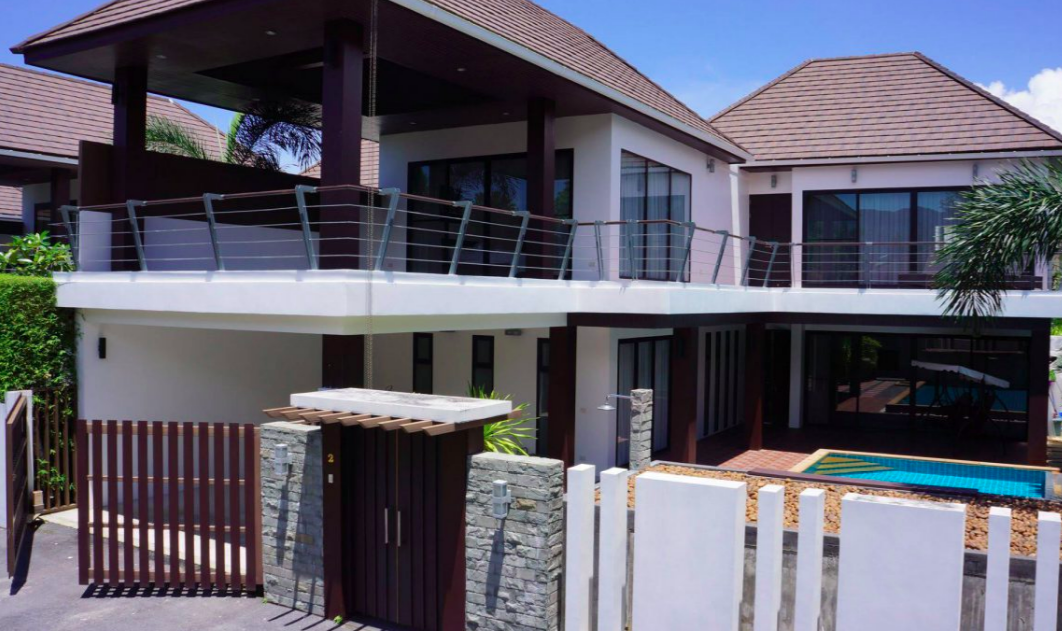 Property image - full photo 2