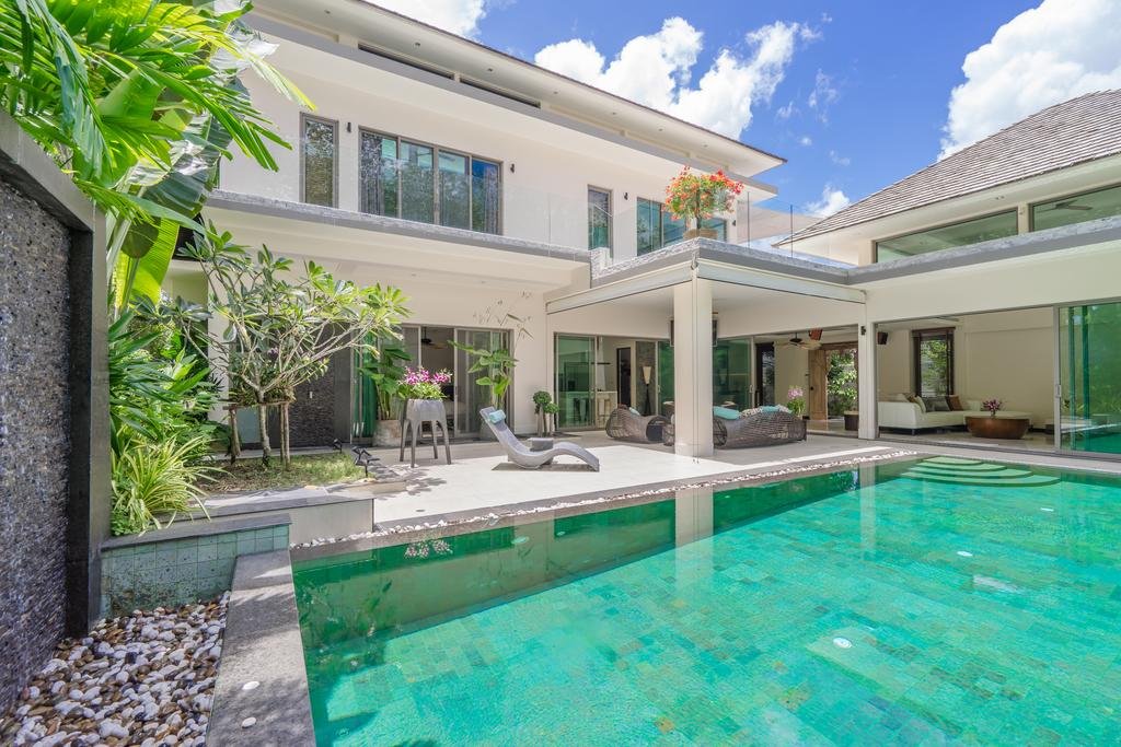 Property image - full photo 1