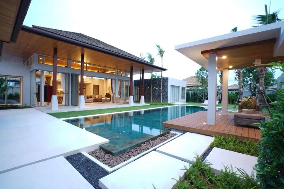 Property image - full photo 12
