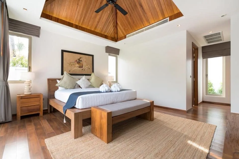 Property image - full photo 10