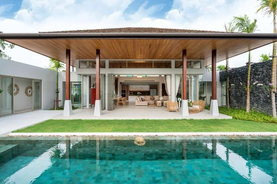 Property image - full photo 3