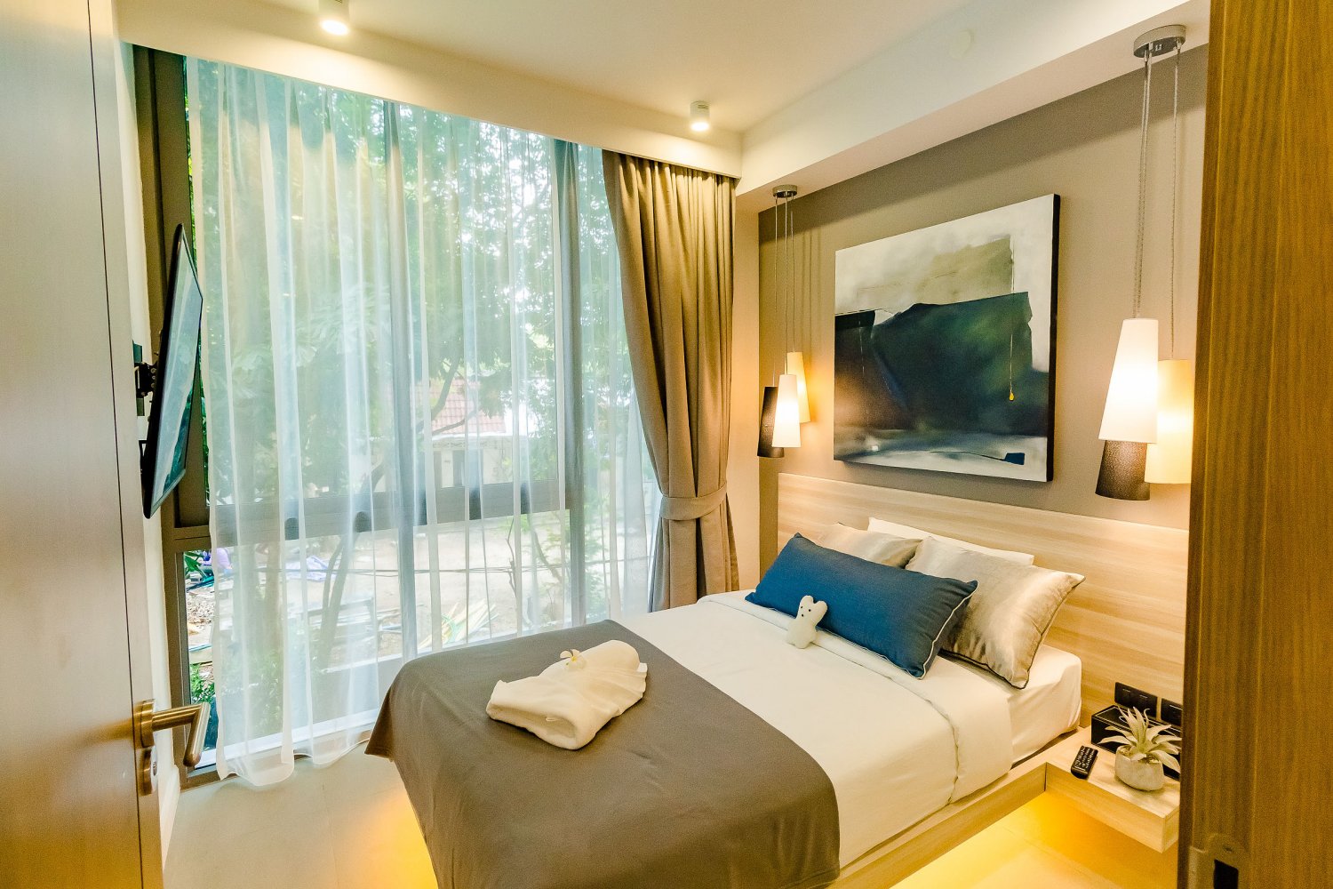 Property image - full photo 7