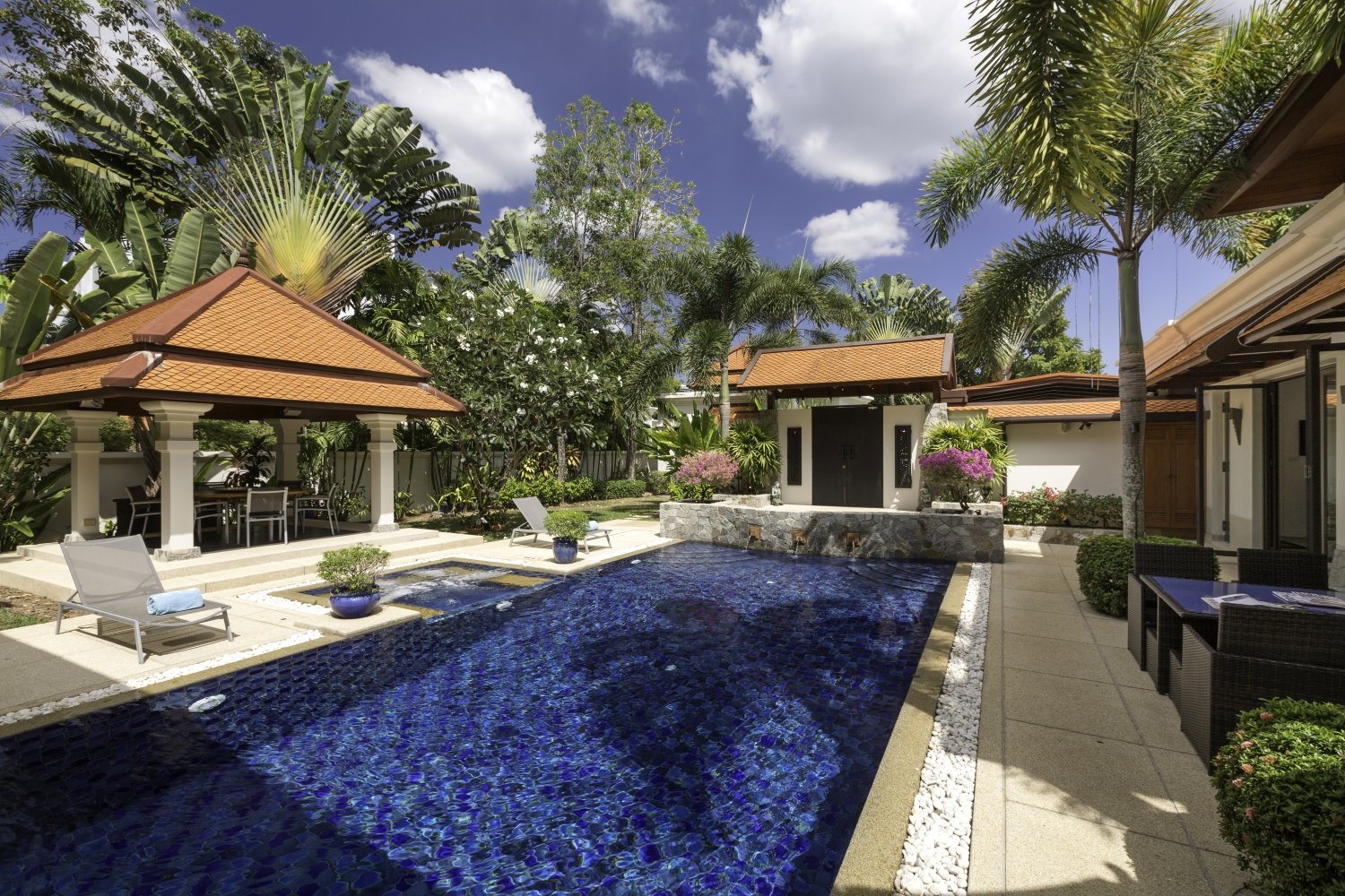 Property image - full photo 3