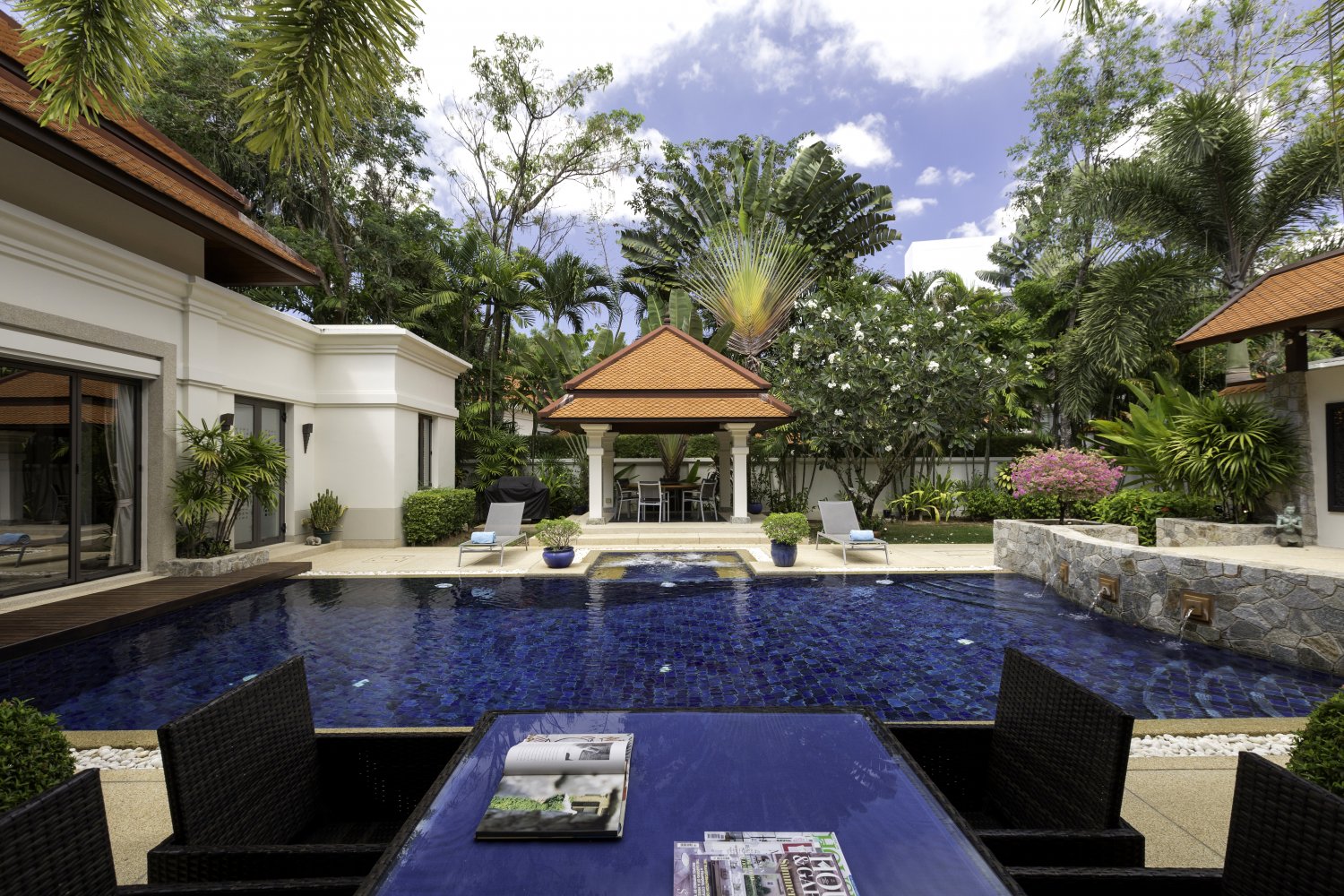 Property image - full photo 4