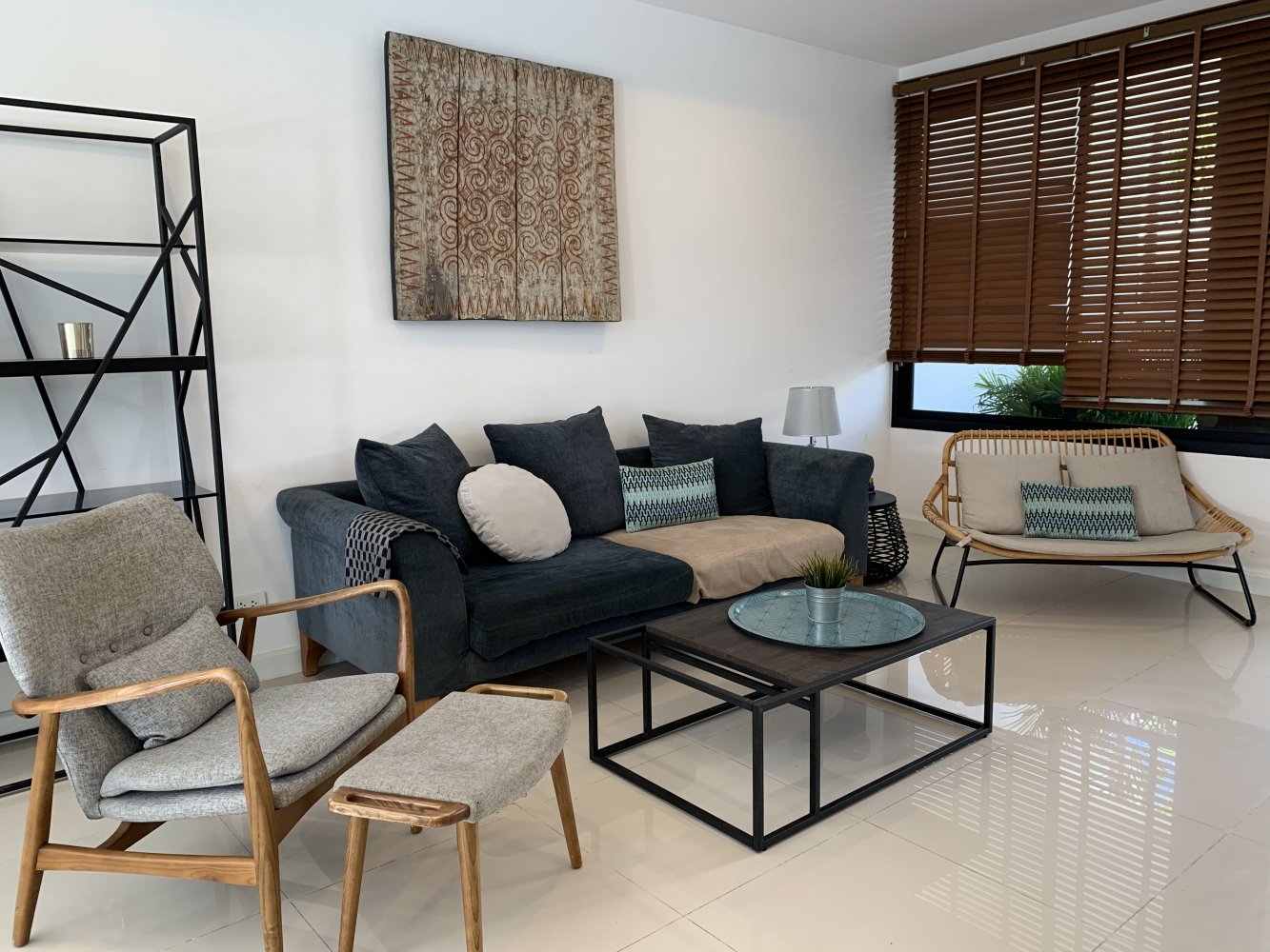Property image - full photo 2