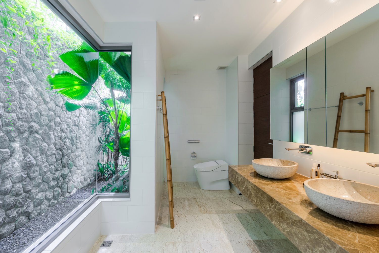 Property image - full photo 15
