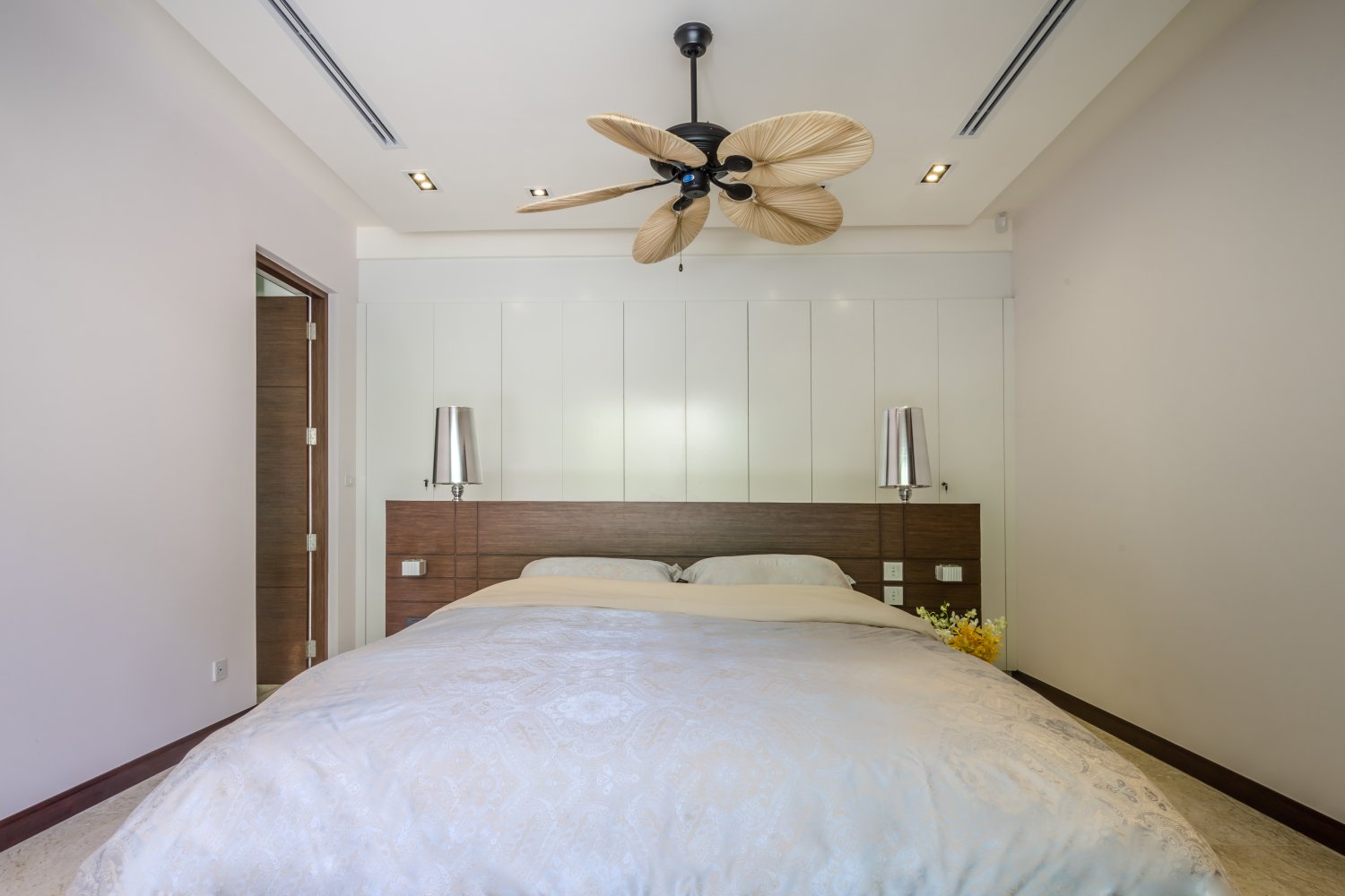 Property image - full photo 27