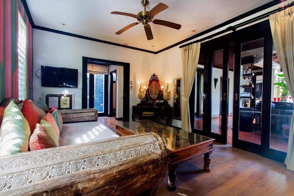 Property image - full photo 12