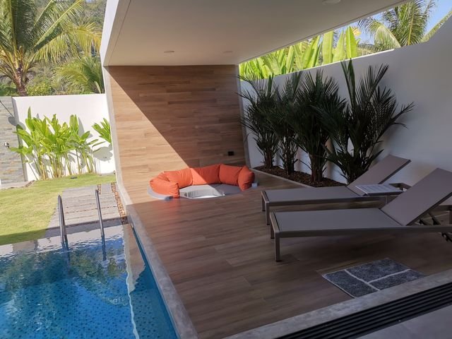 Property image - full photo 16