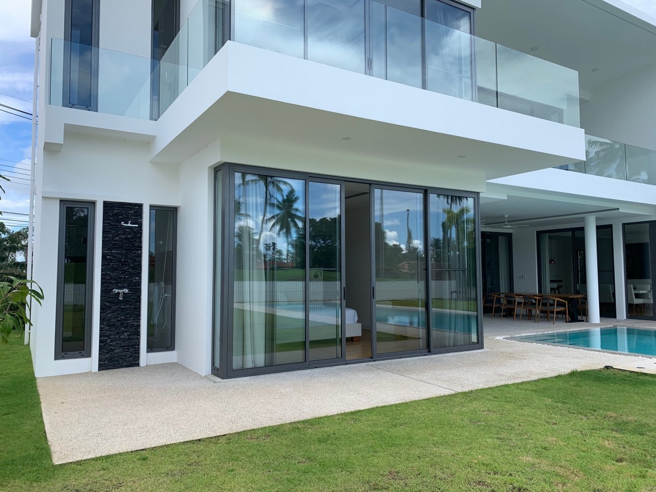 Property image - full photo 30