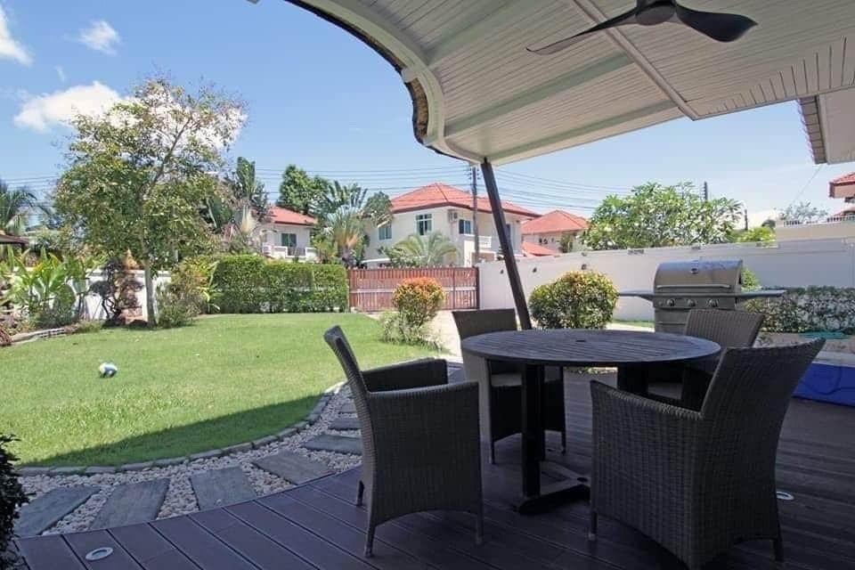 Property image - full photo 3