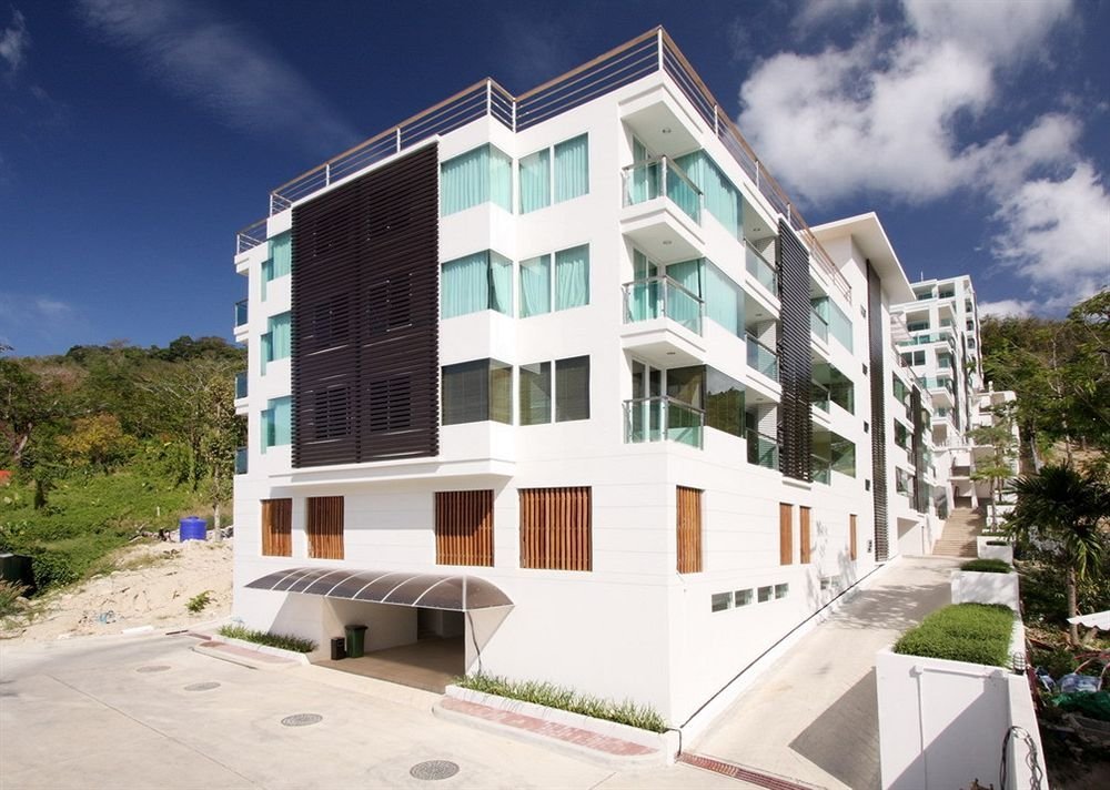 Property image - full photo 3