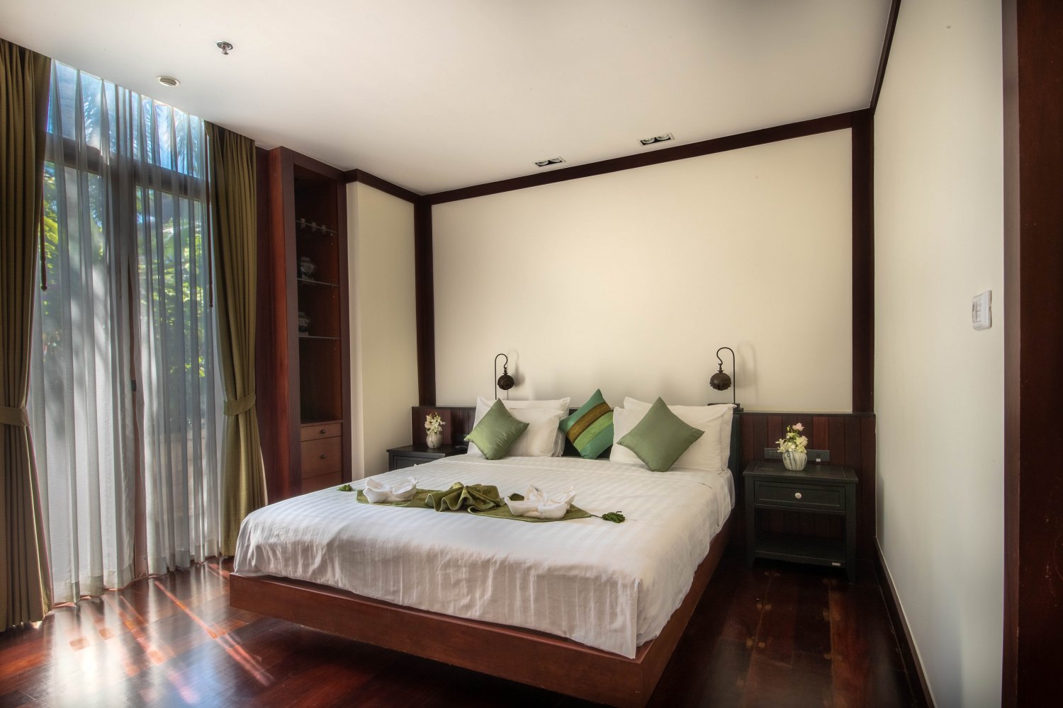 Property image - full photo 15
