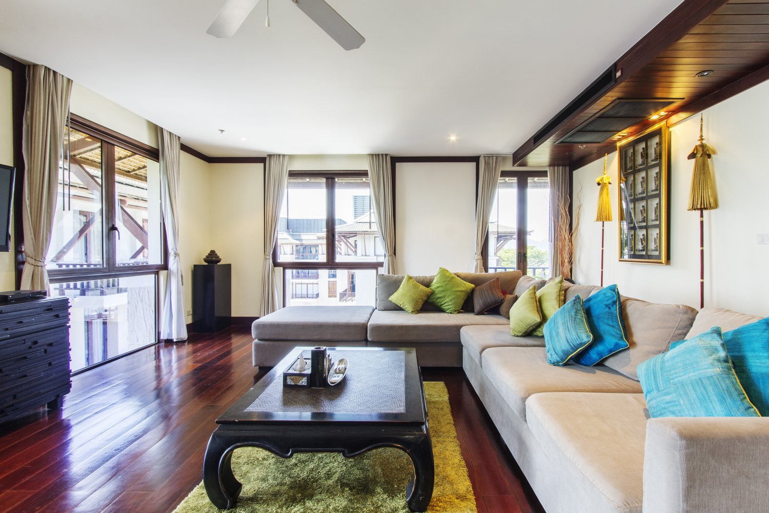 Property image - full photo 4