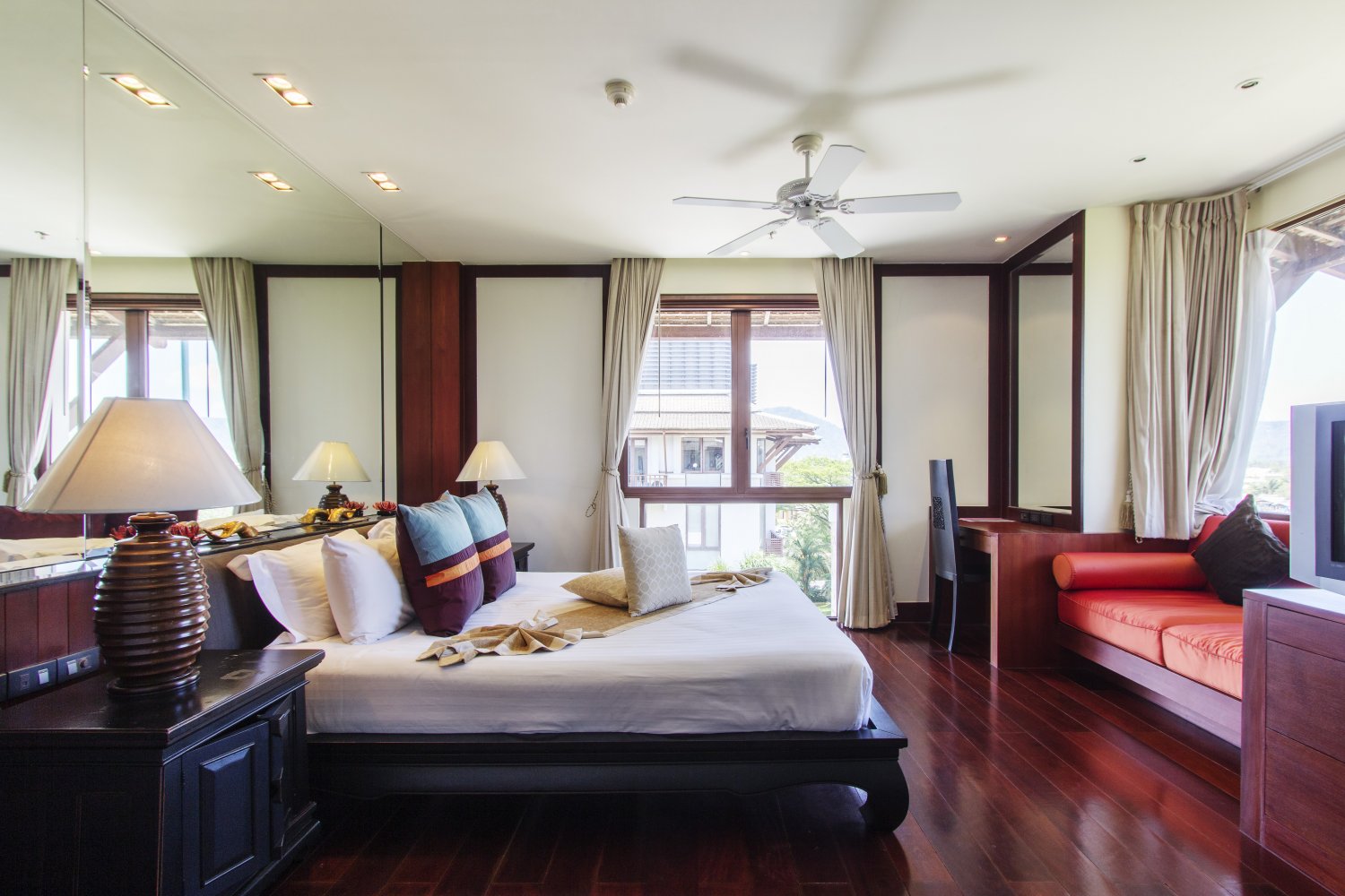 Property image - full photo 7